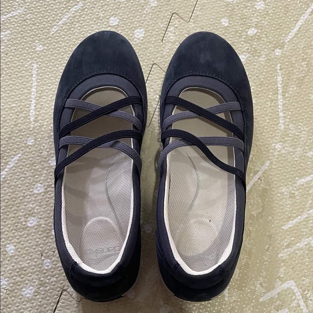 Dansko Harper Navy Suede Sneaker Mary Jane